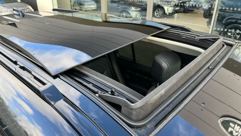 Land Rover Defender 2.0 D240 HSE 110 5dr Auto [6 Seat] Diesel Estate